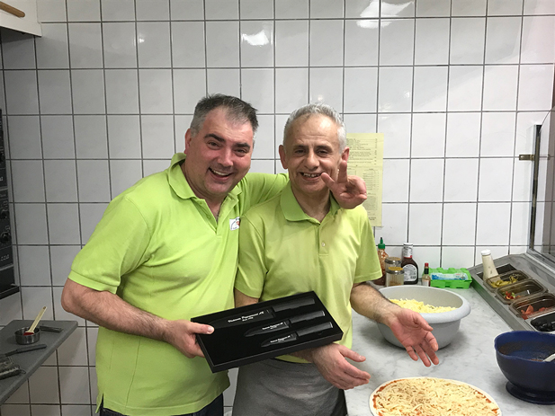 Pizzeria Bro Järnväg  <br>Vinnare av knivset v 15 med Västerorts Pizzakartonger
