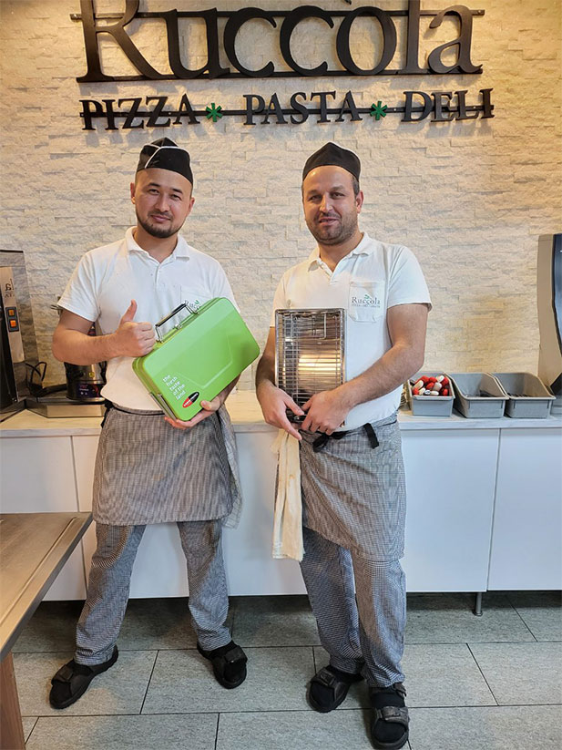 Pizzeria Ruccola <br> Vinnare av tävlingen med Farm frites v 51 Portabel Grill